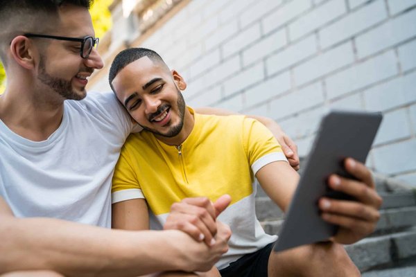 Où faire des rencontres gays sérieuses sur internet ?