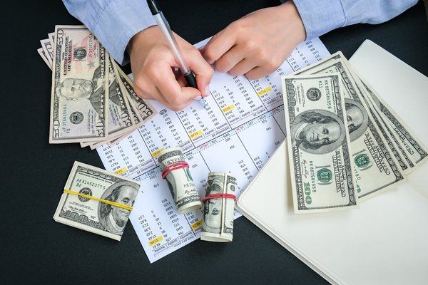 Découvrez le salaire minimum pour vivre à Bordeaux